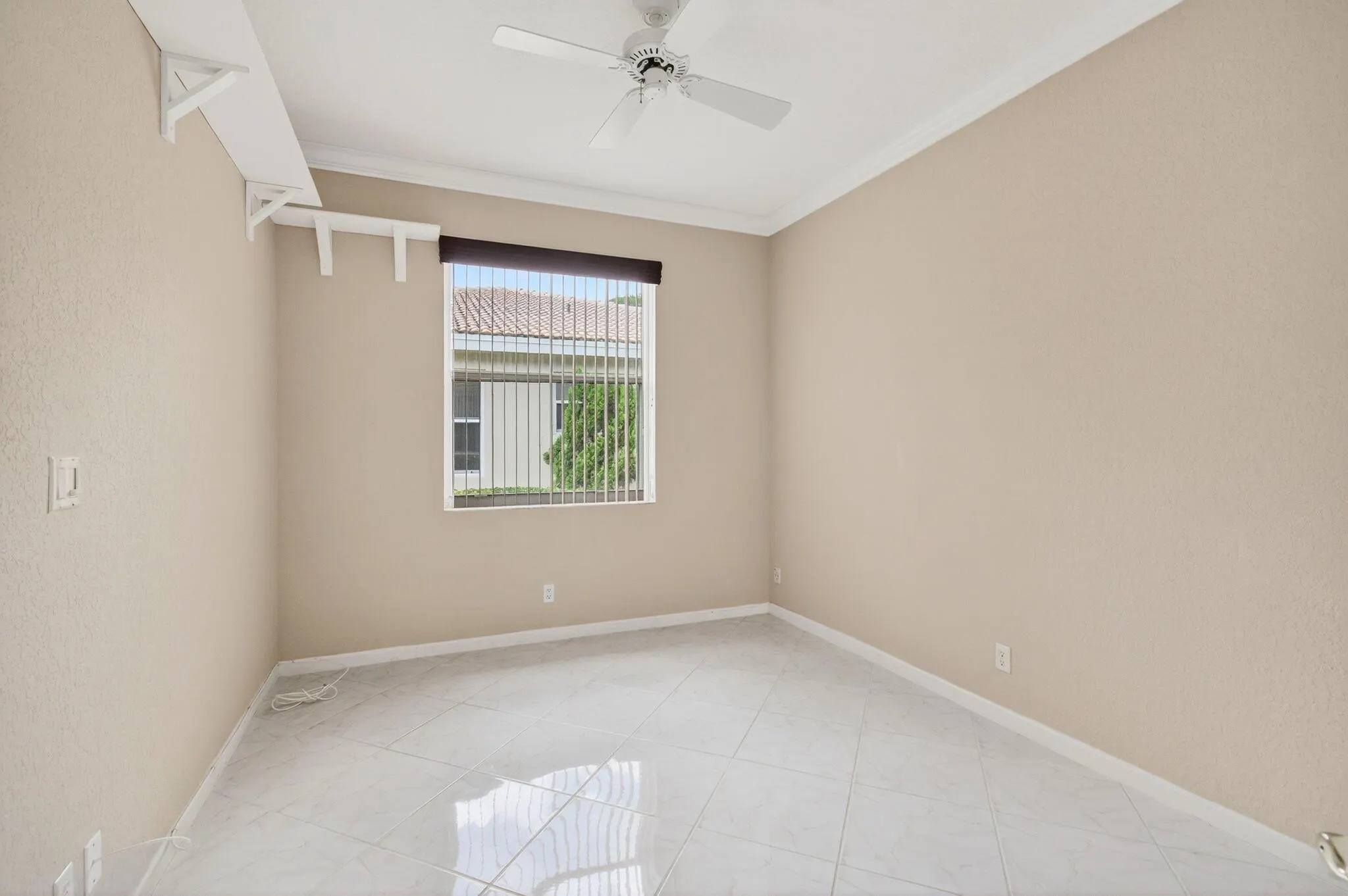 5731 Emerald Cay Terrace