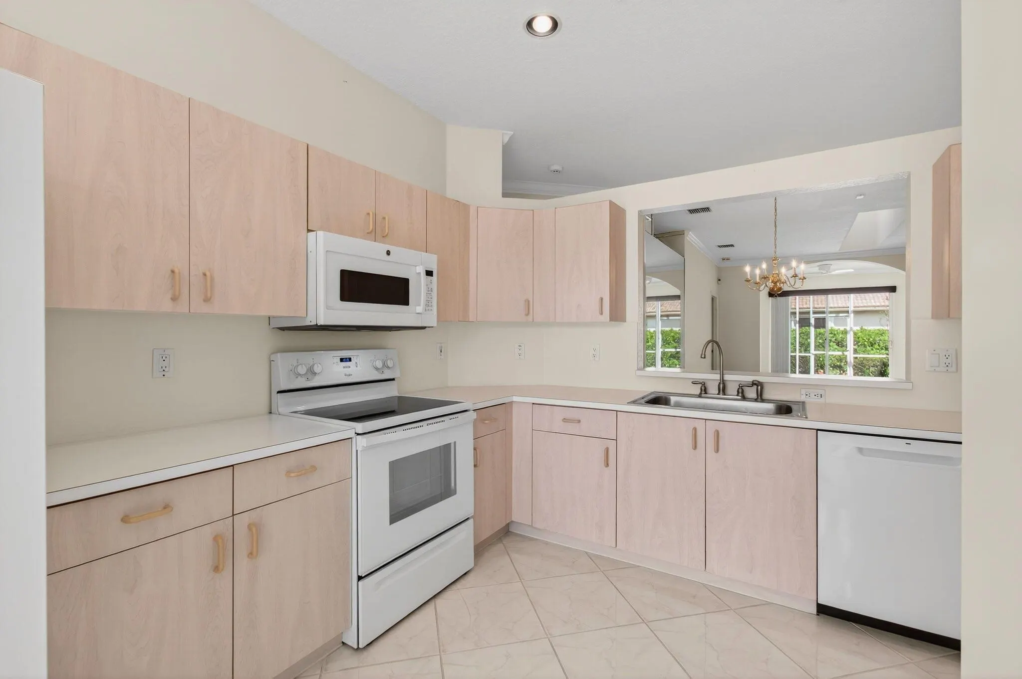 5731 Emerald Cay Terrace