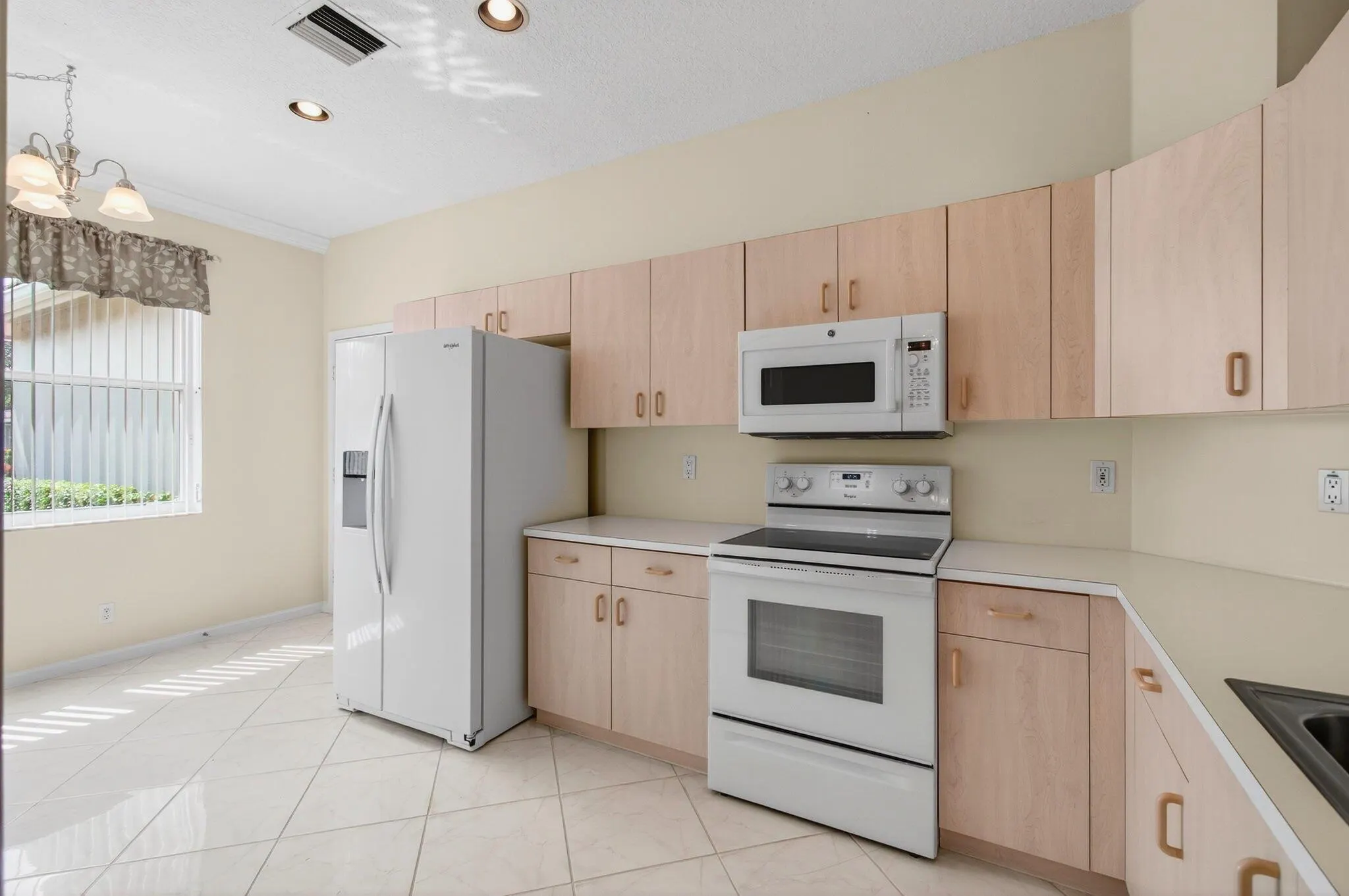 5731 Emerald Cay Terrace