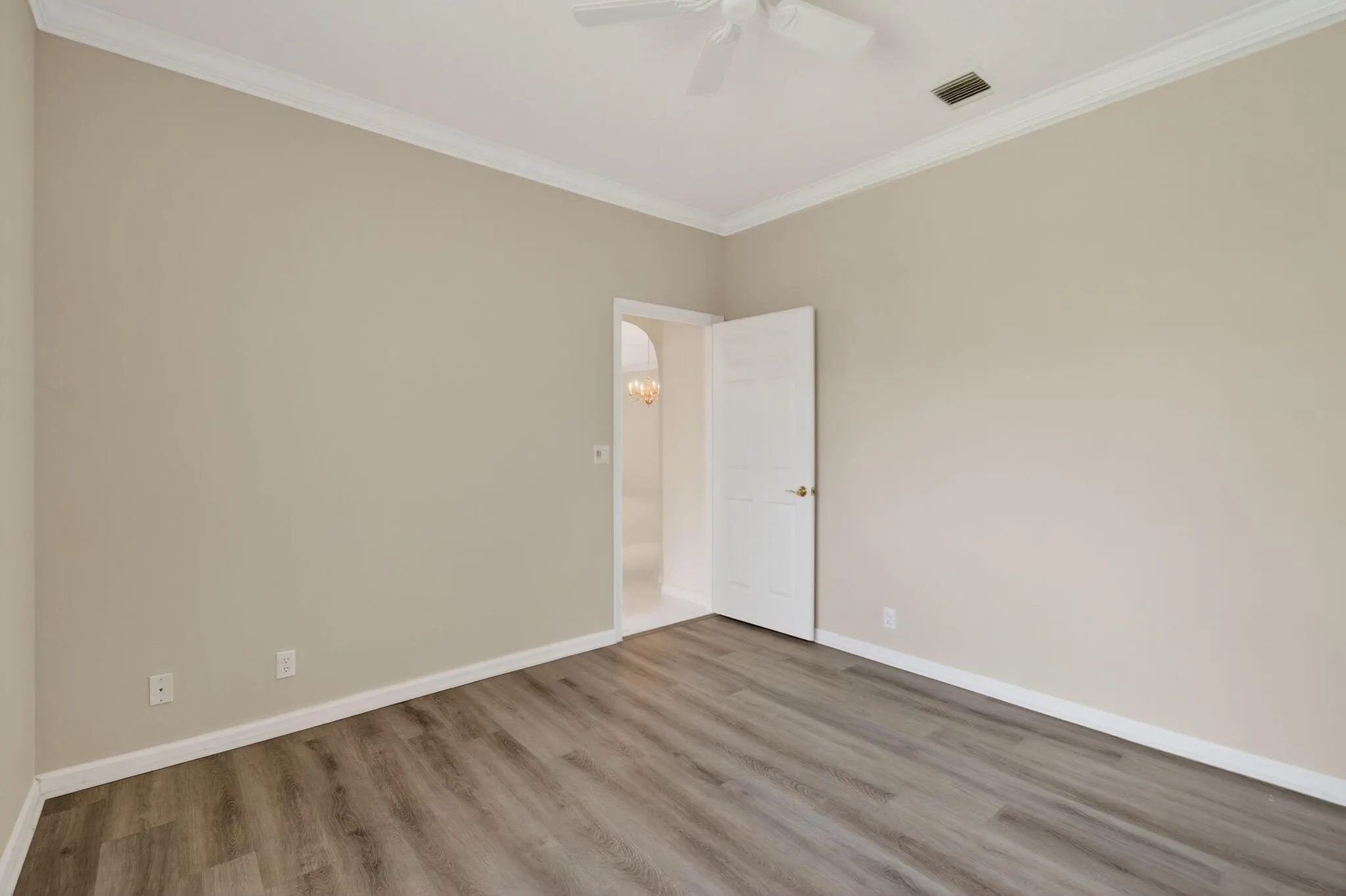 5731 Emerald Cay Terrace