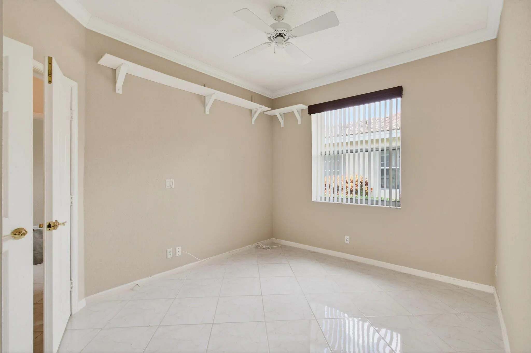 5731 Emerald Cay Terrace