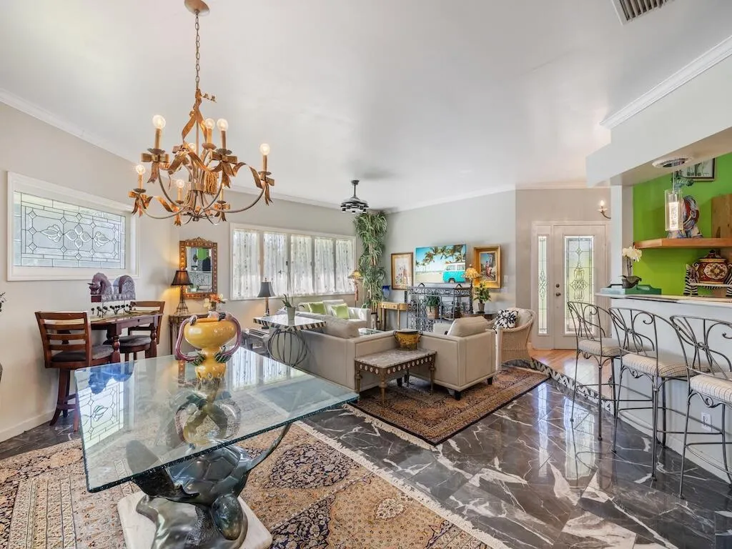 480 38th Court