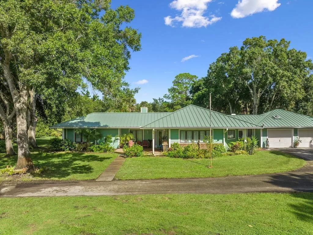 480 38th Court