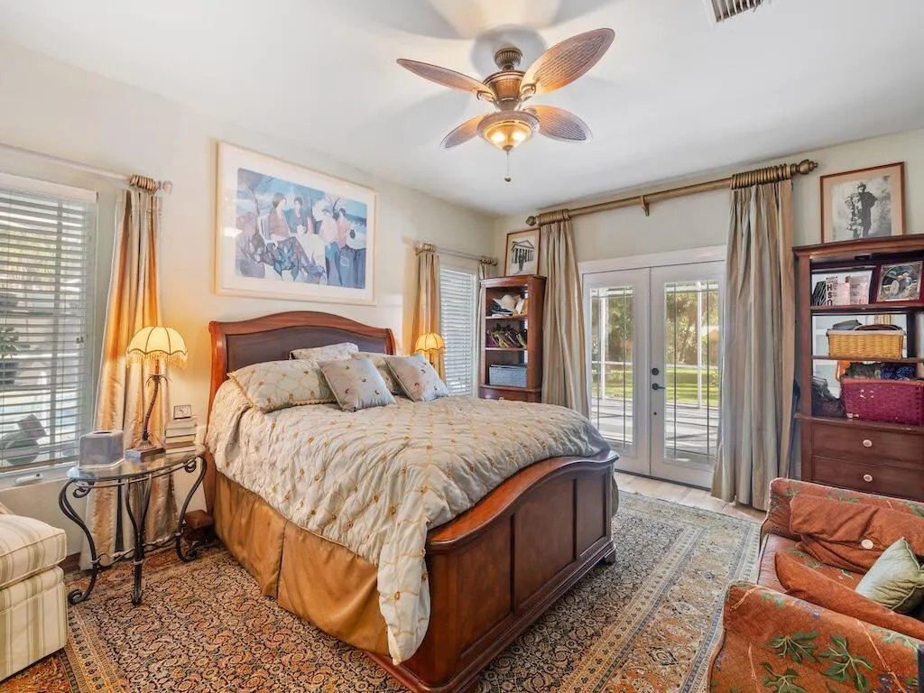 480 38th Court