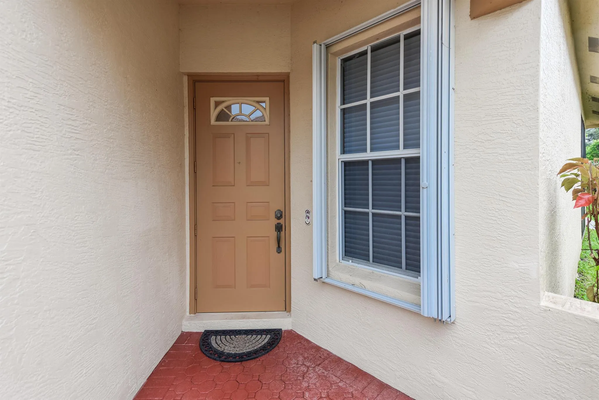 653 SW Munjack Cove