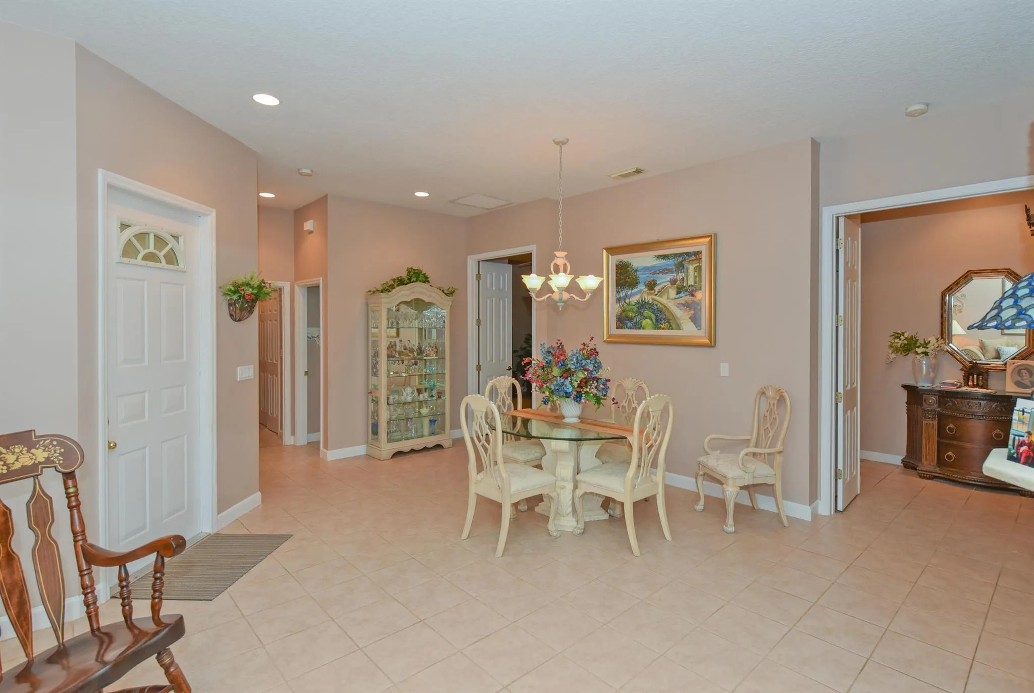 653 SW Munjack Cove