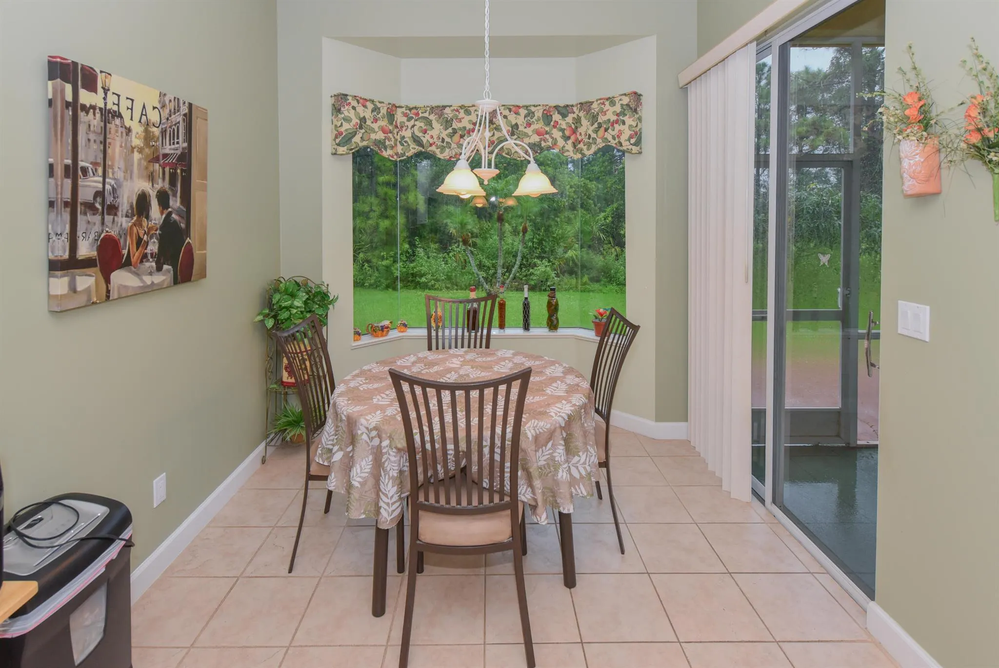 653 SW Munjack Cove