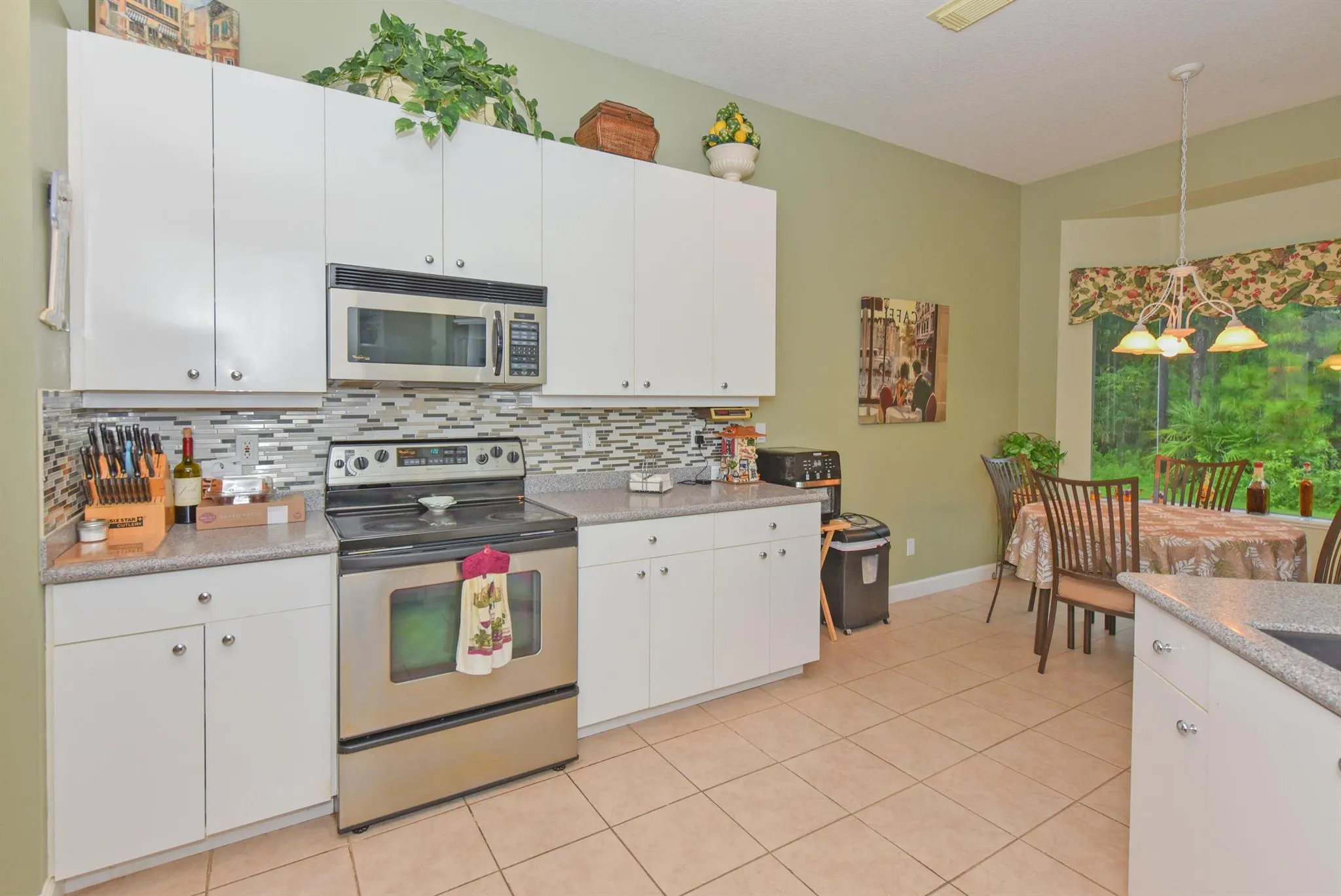 653 SW Munjack Cove