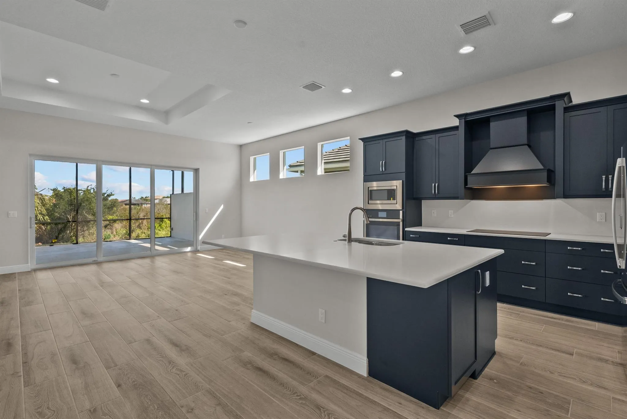 12501 SW Sunrise Lk Terrace
