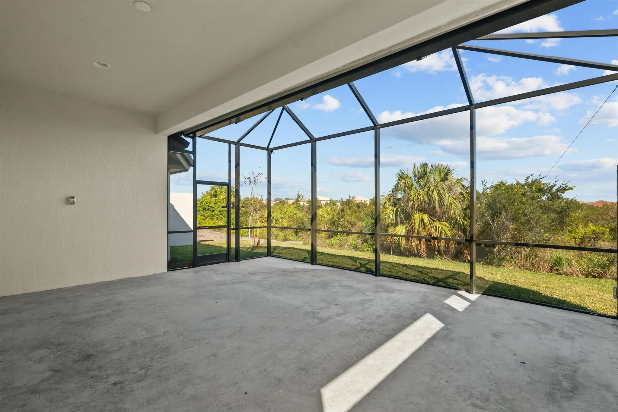 12501 SW Sunrise Lk Terrace