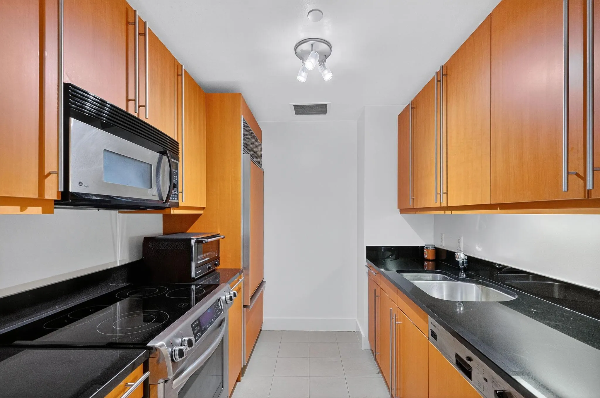 1435 Brickell Avenue, ##3401