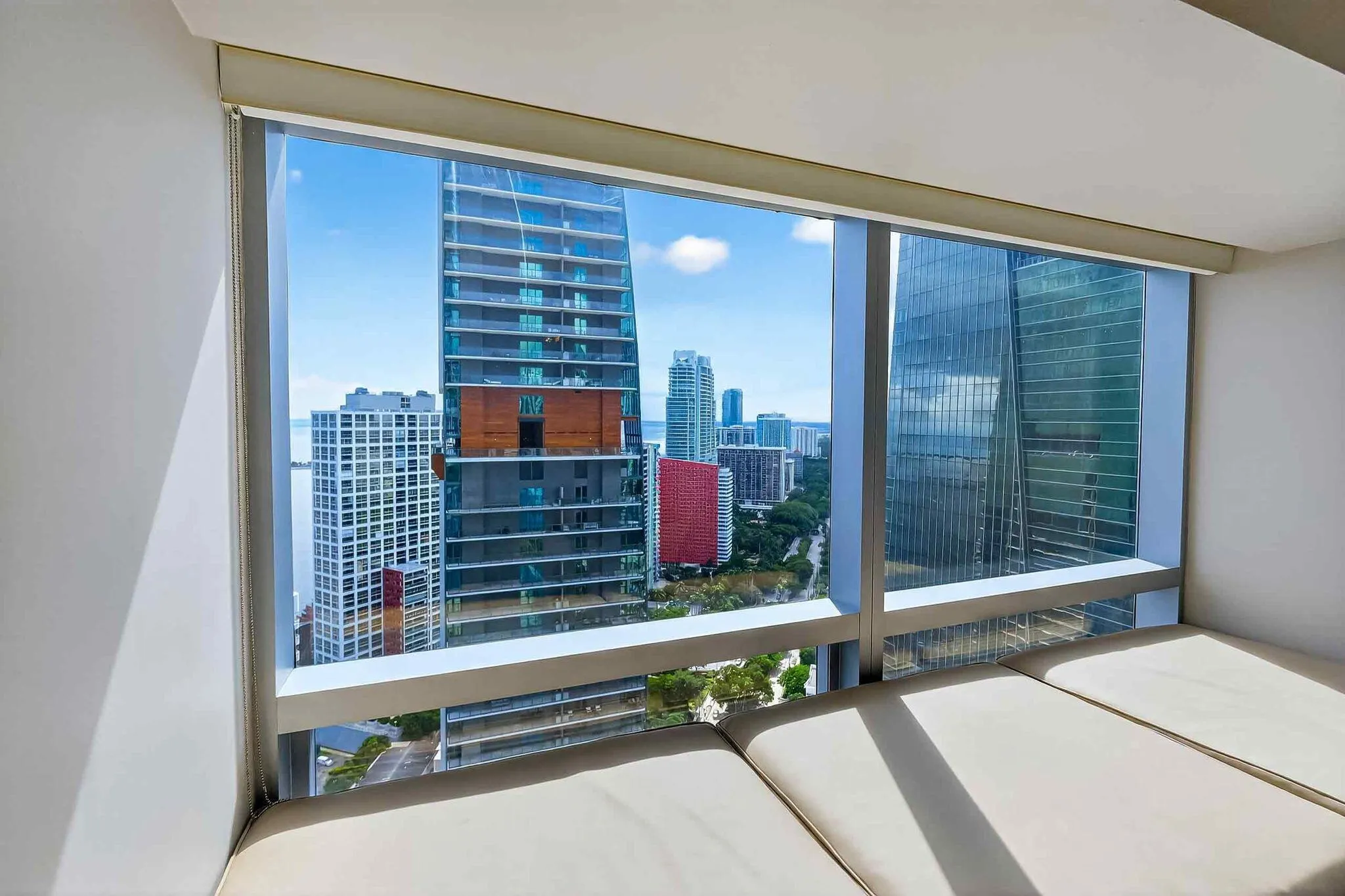 1435 Brickell Avenue, ##3401