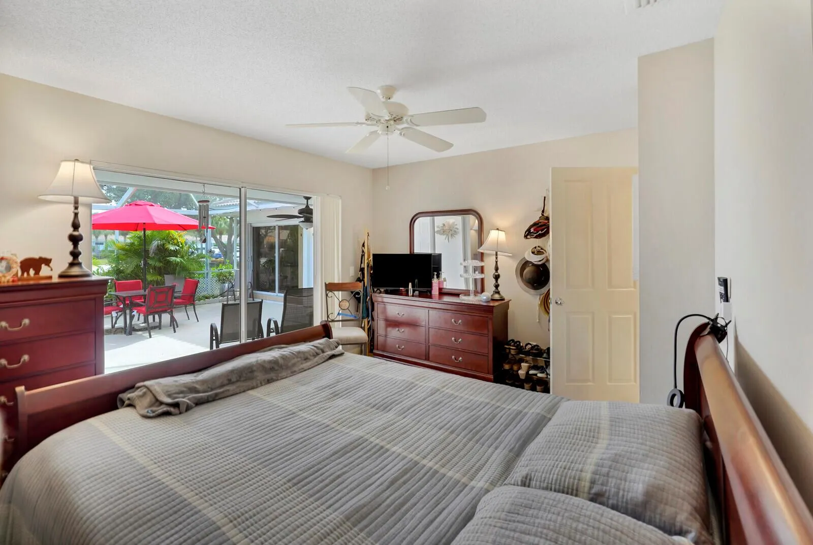 10102 Chapman Oak Court