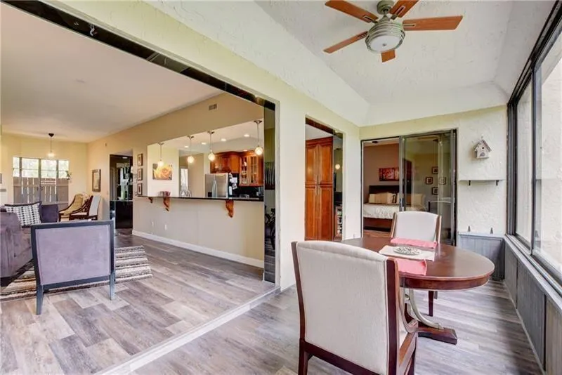 7448 La Paz Boulevard, #104
