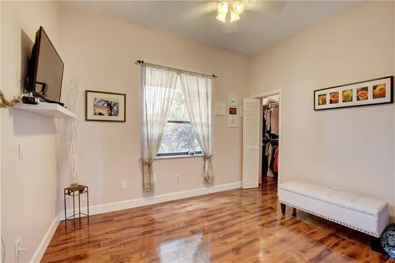 7448 La Paz Boulevard, #104