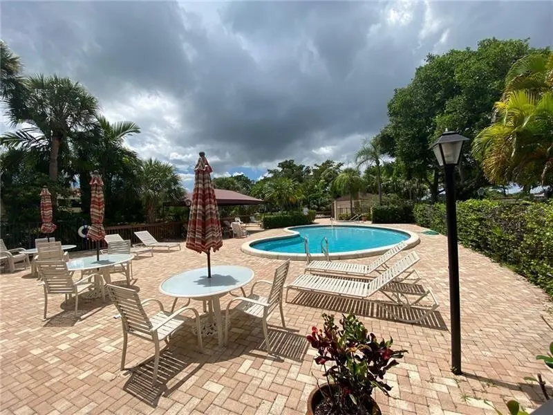 7448 La Paz Boulevard, #104