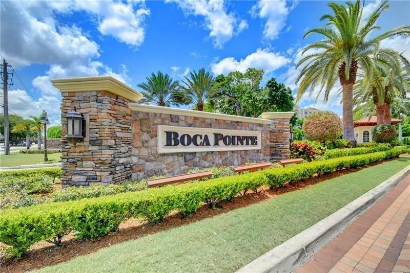 7448 La Paz Boulevard, #104