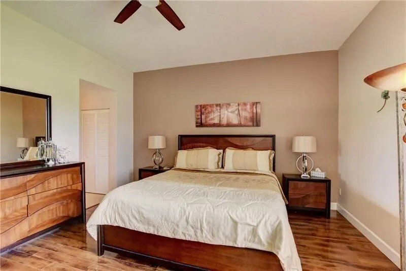 7448 La Paz Boulevard, #104