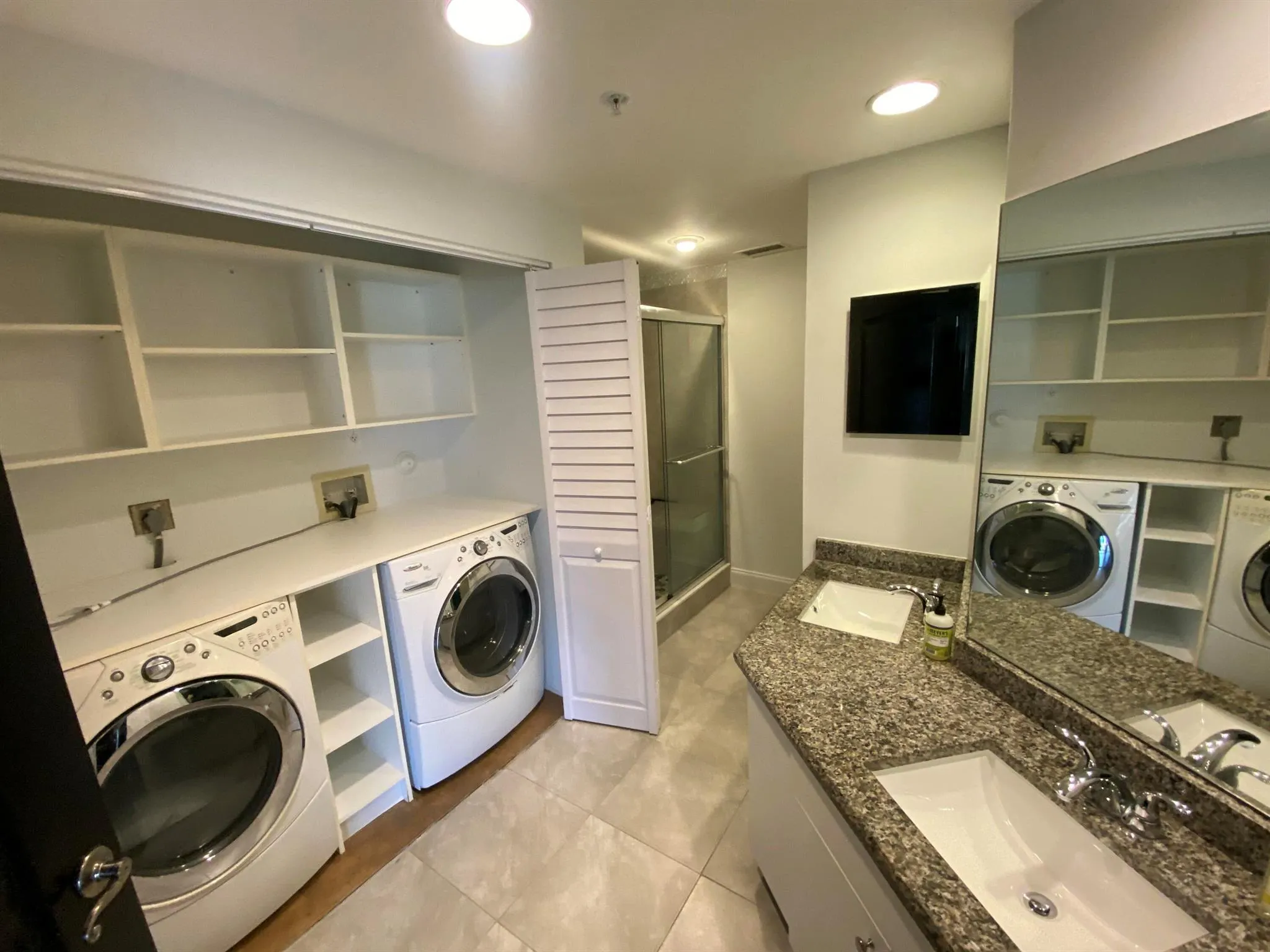 400 Uno Lago Drive, #403