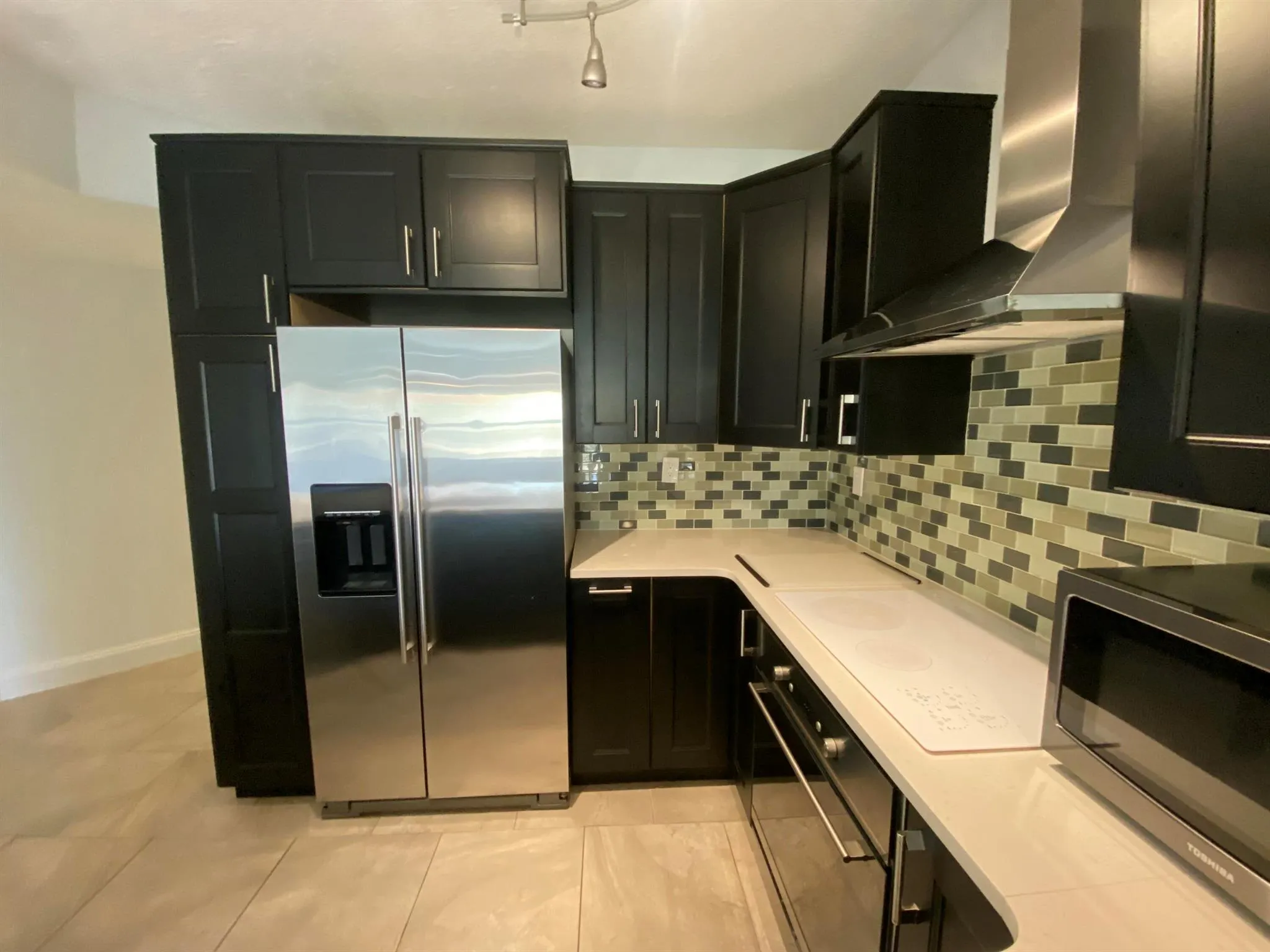 400 Uno Lago Drive, #403