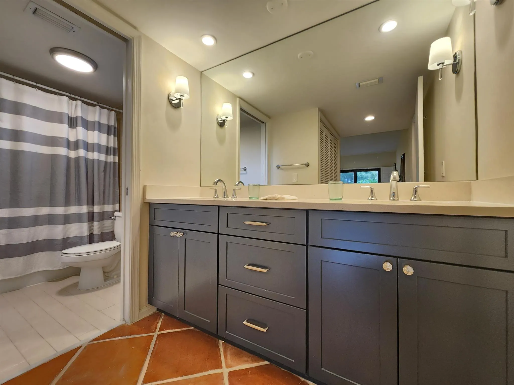 11863 Wimbledon Circle, #416