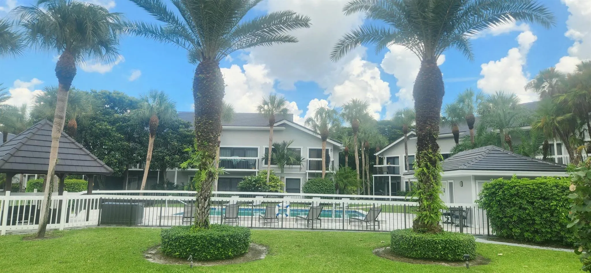 11863 Wimbledon Circle, #416