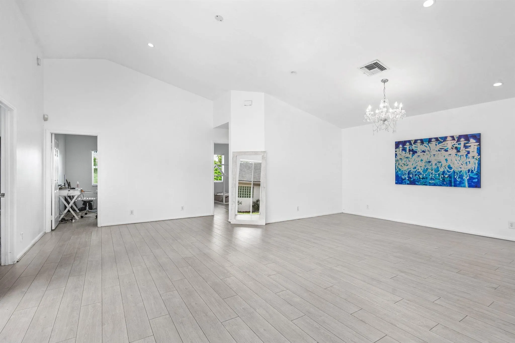 790 Clearbrook Park Circle