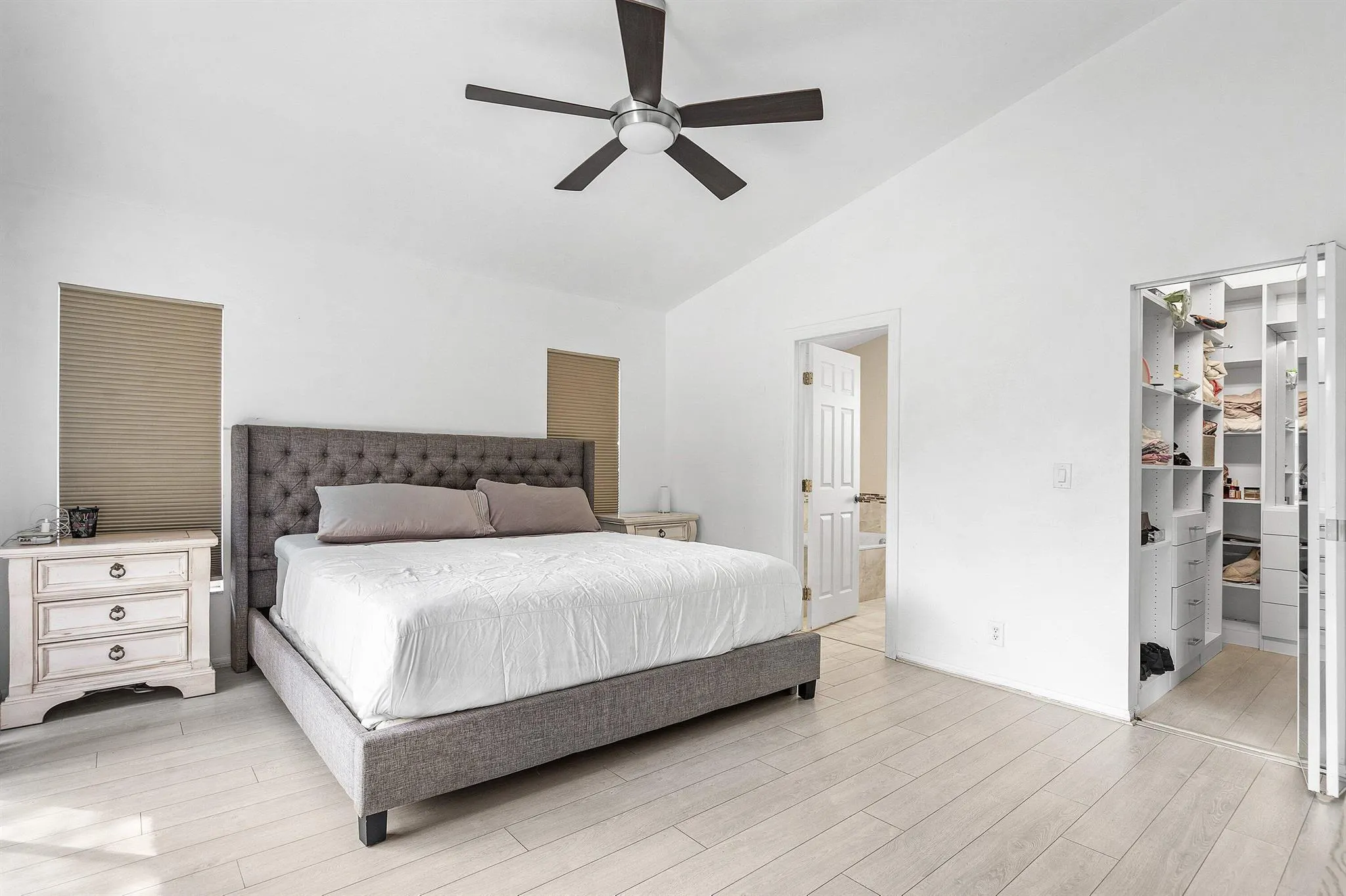 790 Clearbrook Park Circle