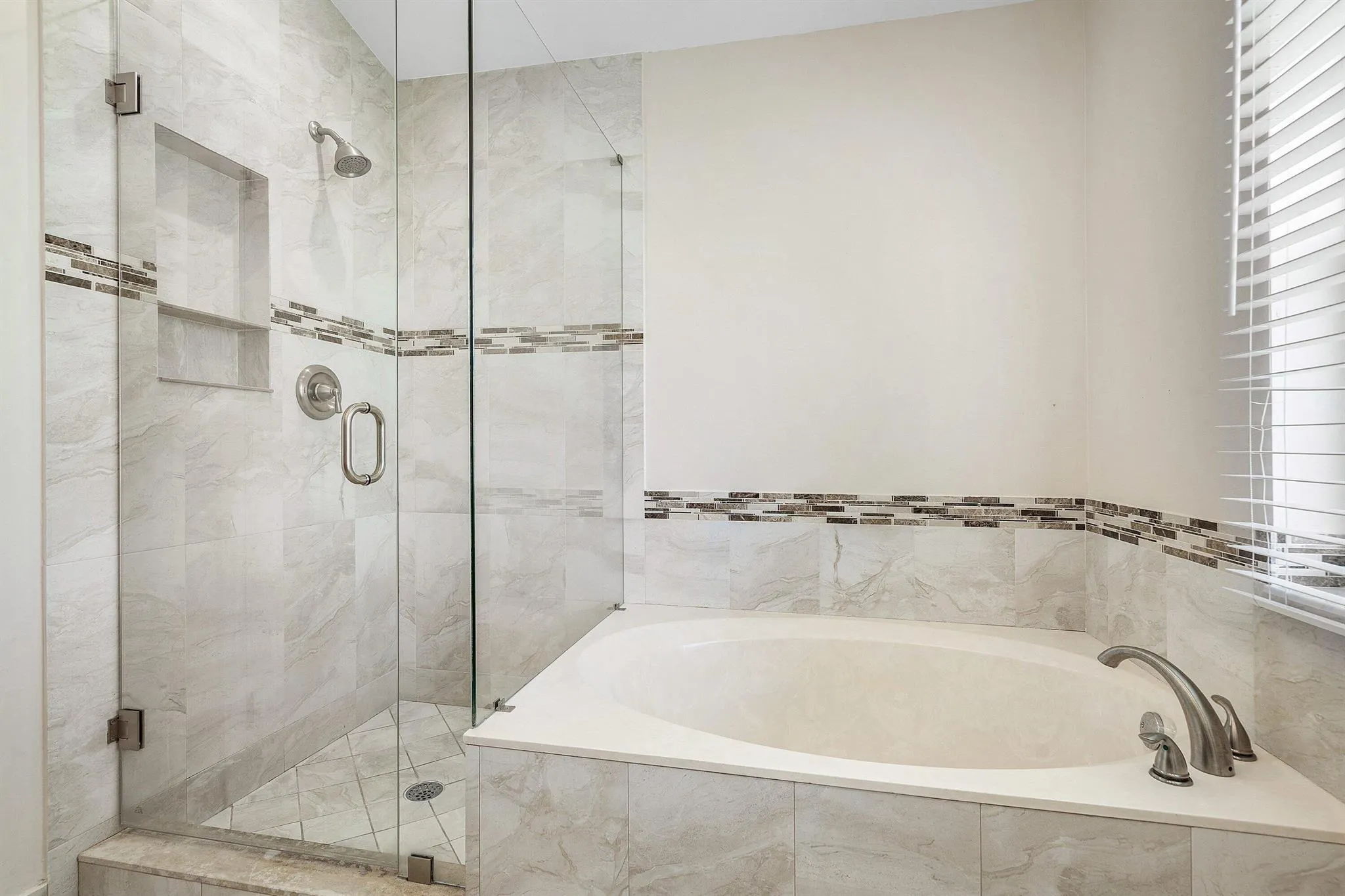 790 Clearbrook Park Circle