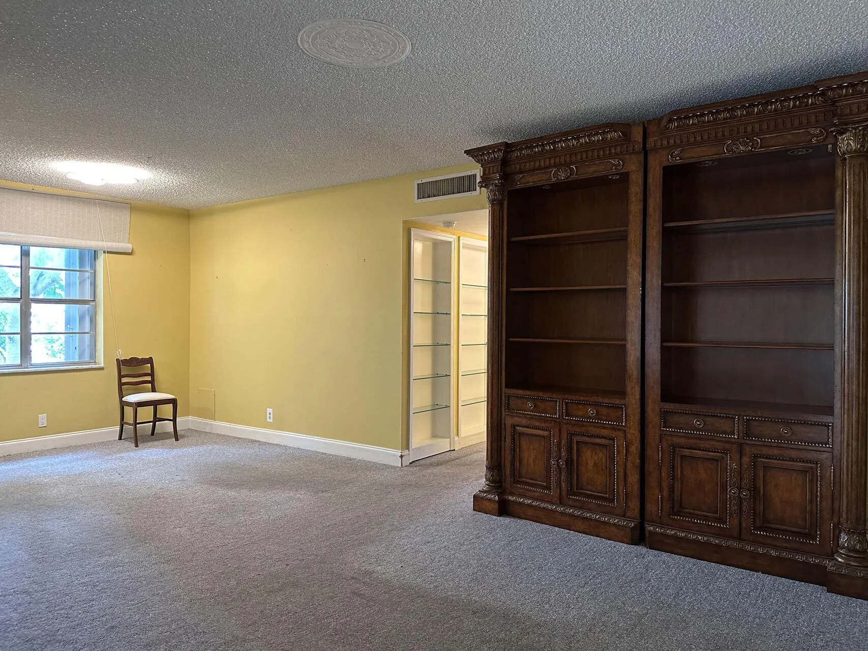 100 Royal Palm Way, #2010