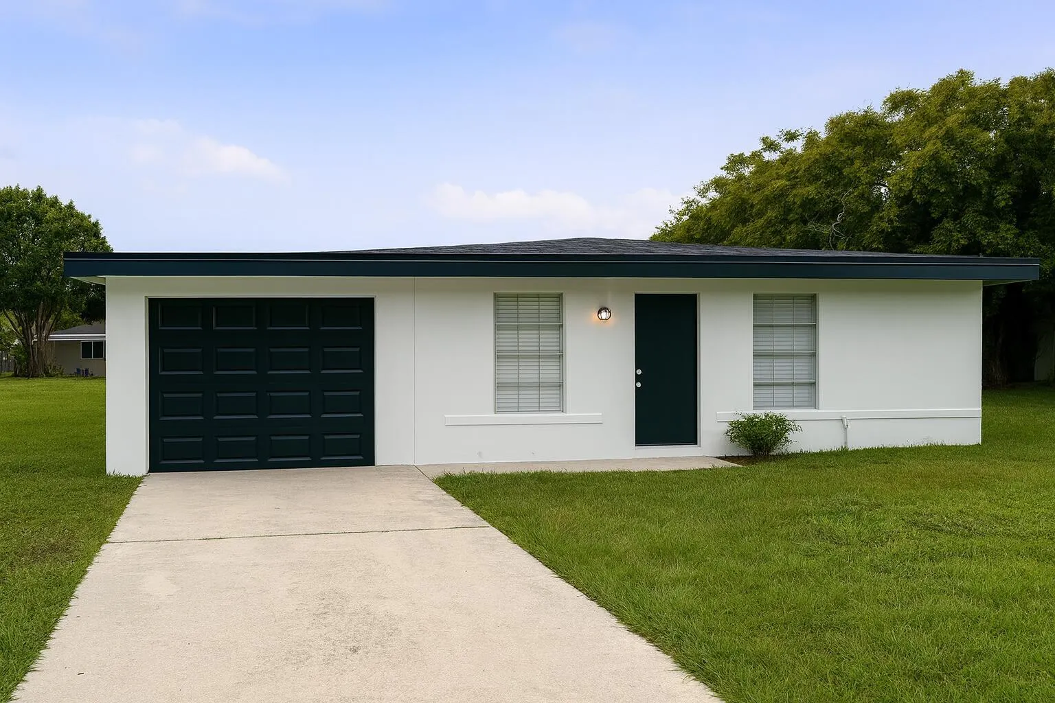 153 SE Calmoso Drive