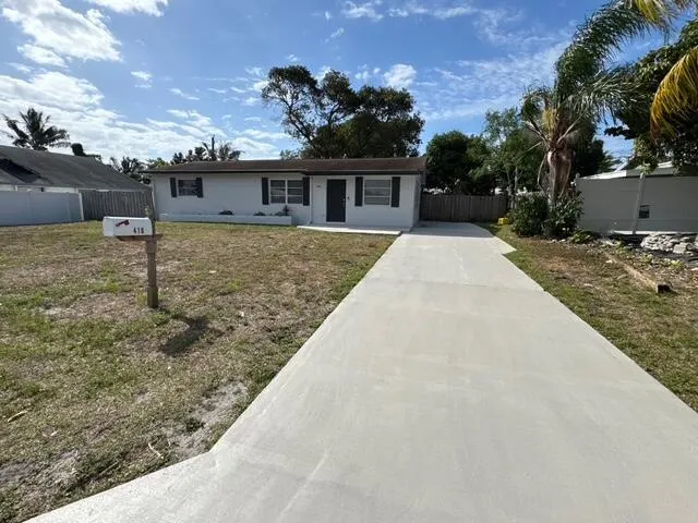 416 SW 7th Court