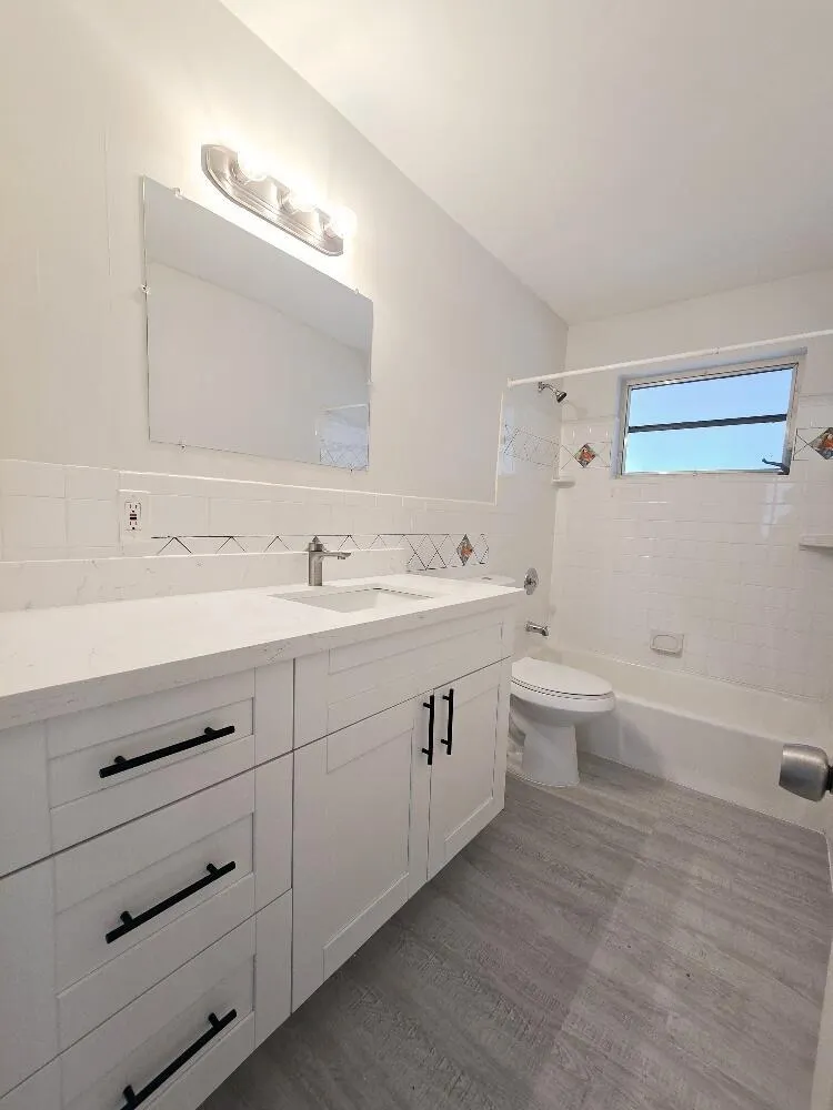 416 SW 7th Court