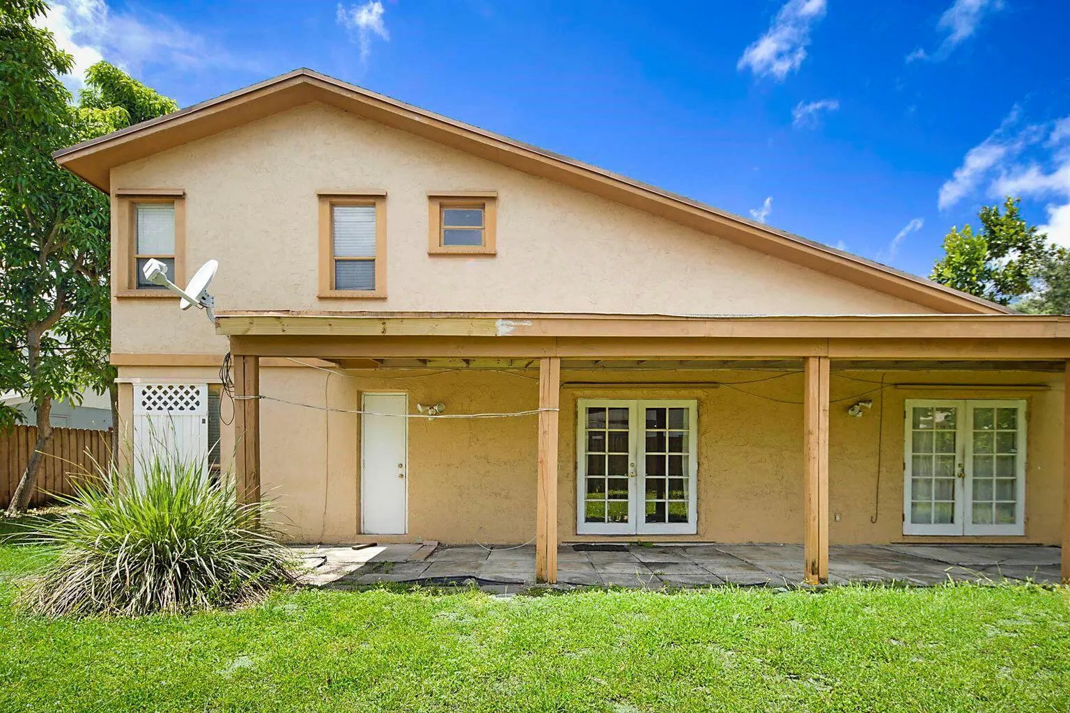 3896 NW 2nd Court