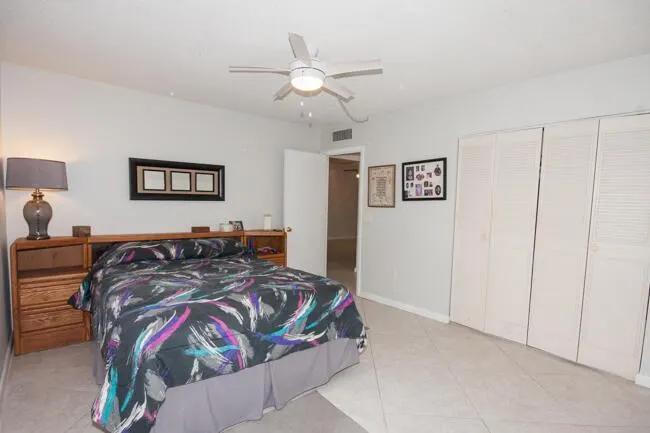 301 Croton Avenue, #202