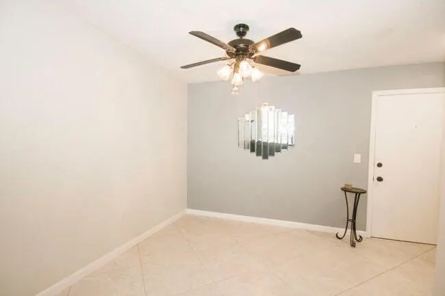 301 Croton Avenue, #202
