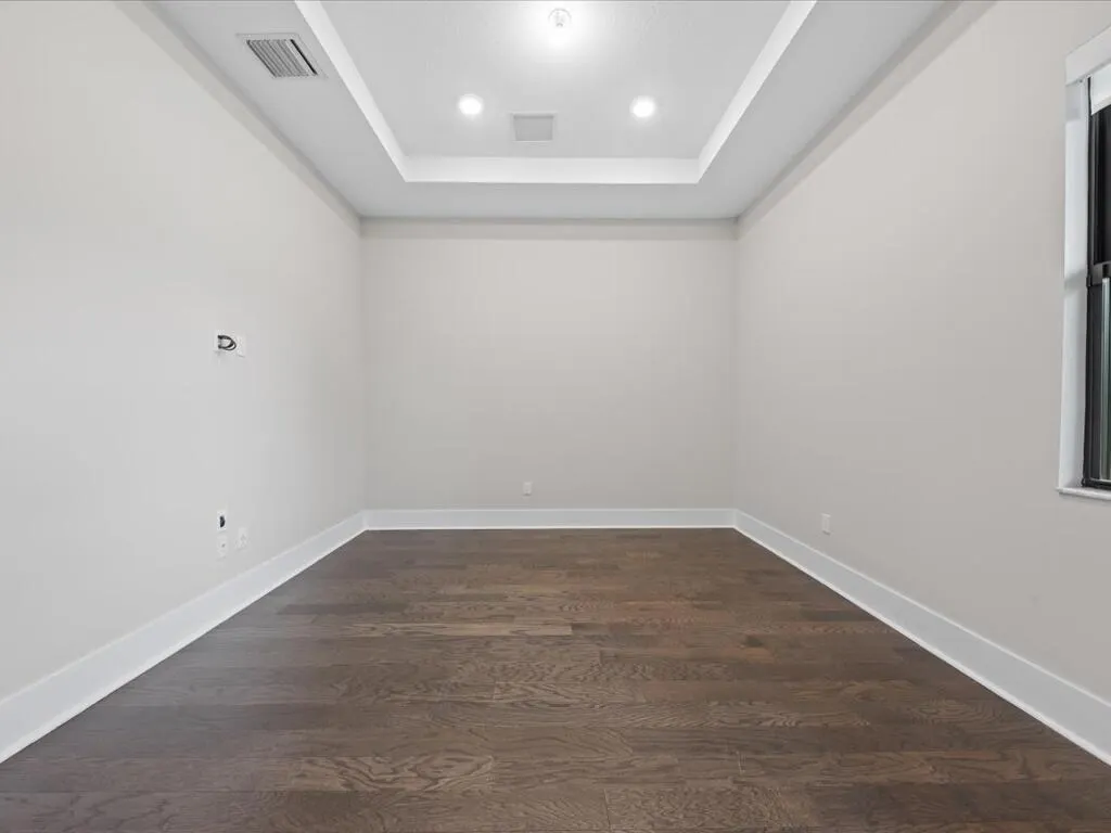 5577 Saint Armands Way