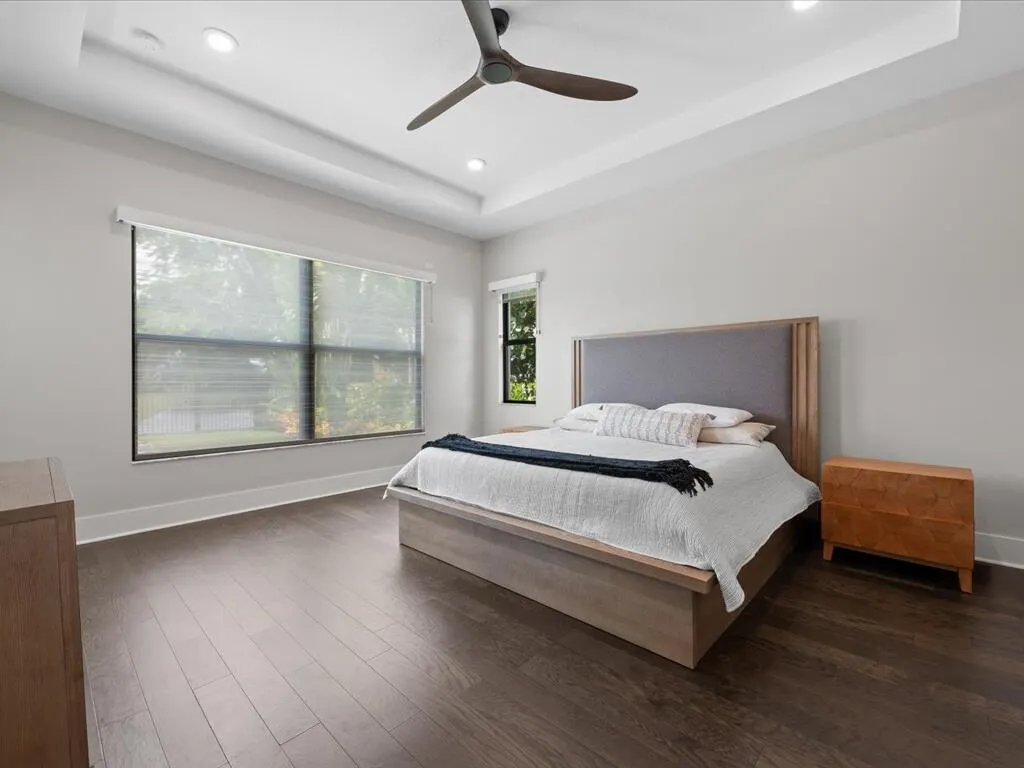 5577 Saint Armands Way