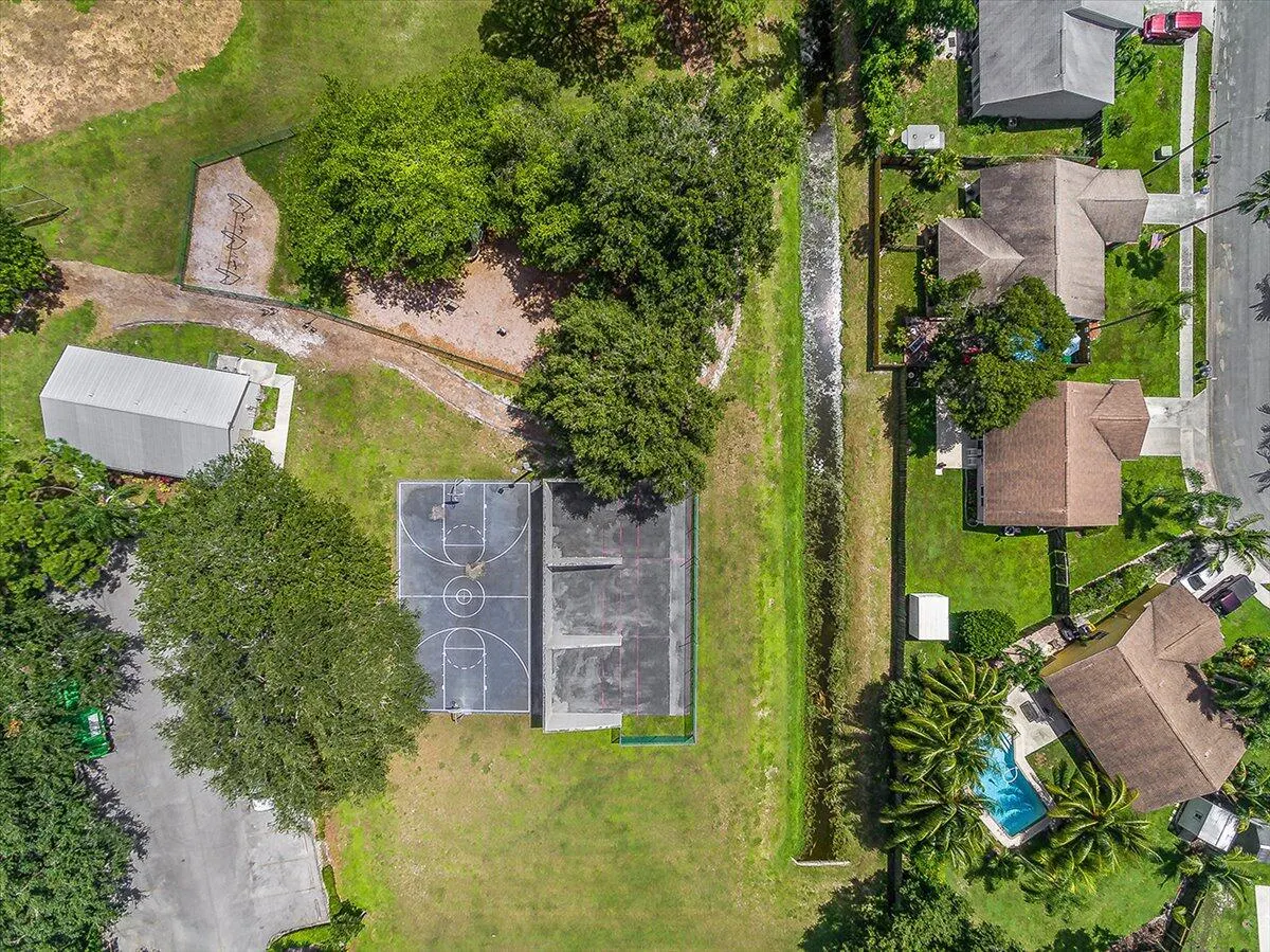 258 Palmetto Court