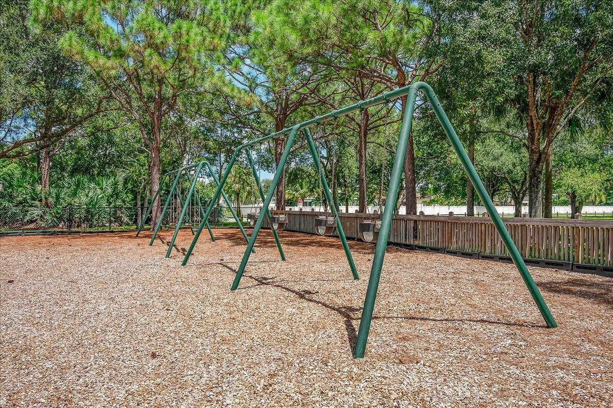 258 Palmetto Court