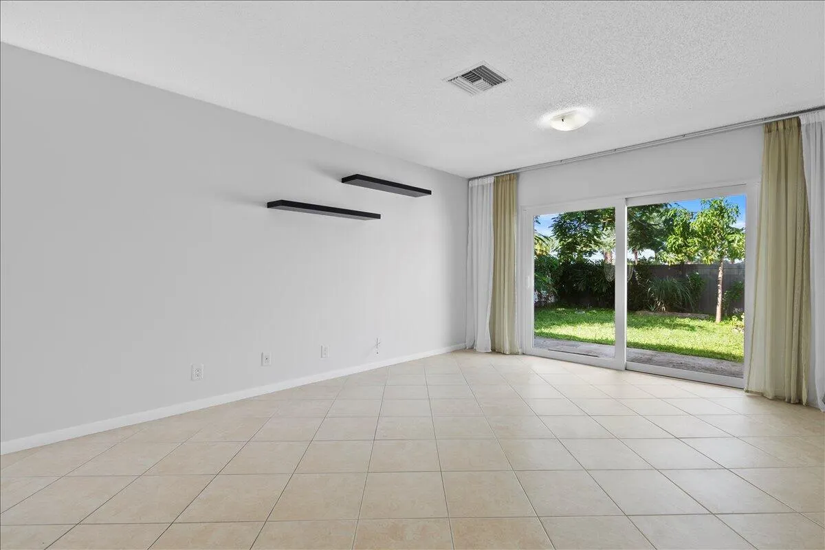 258 Palmetto Court