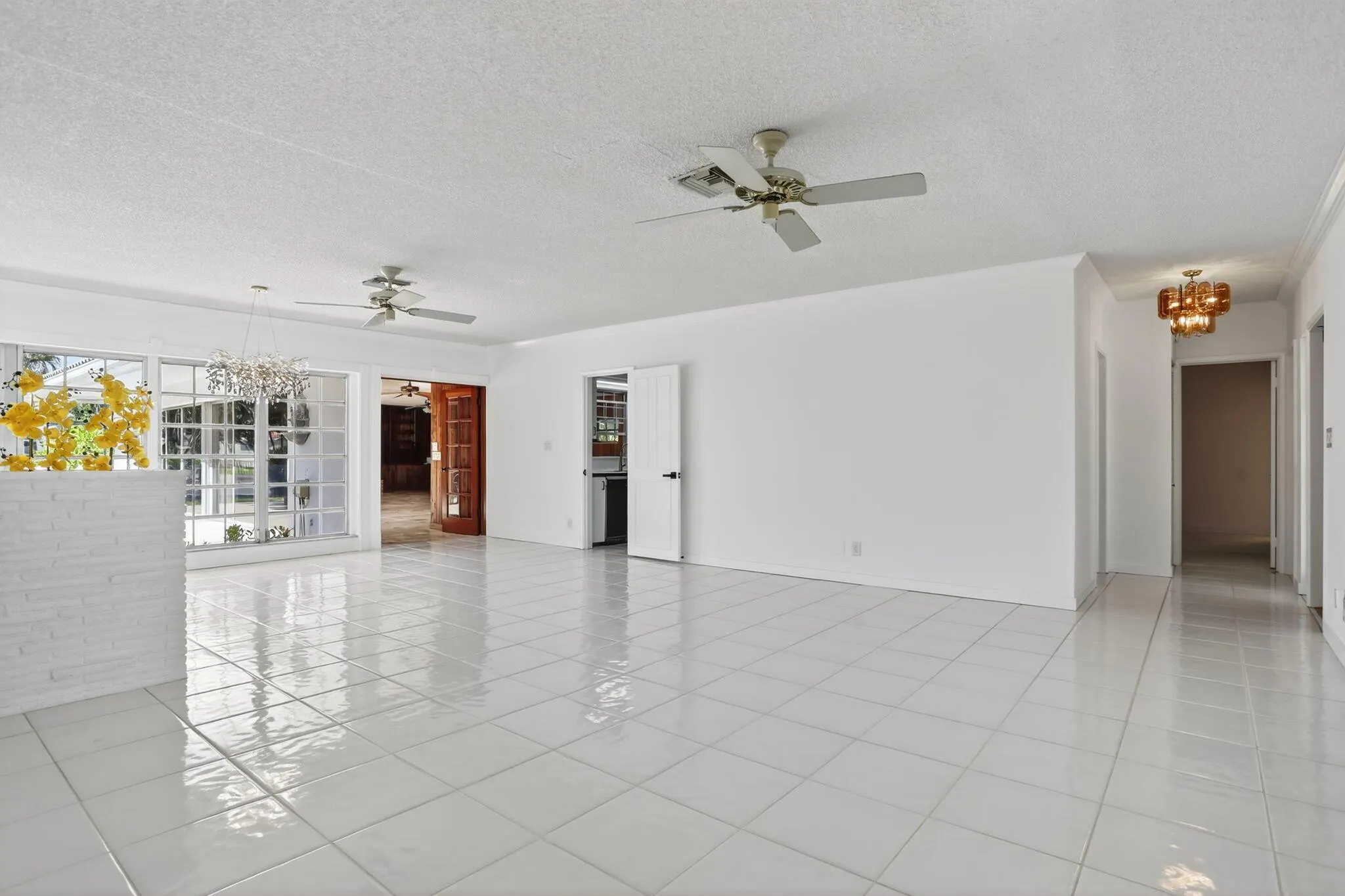 2541 Middle River Drive