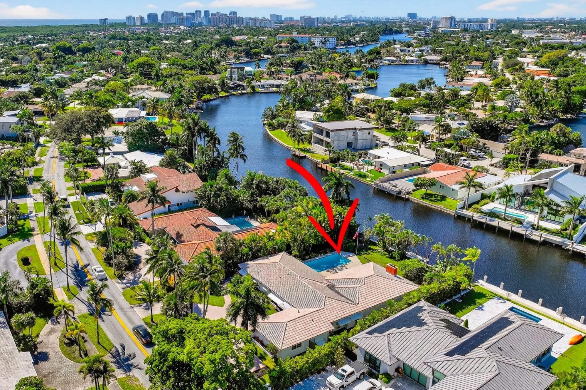 2541 Middle River Drive