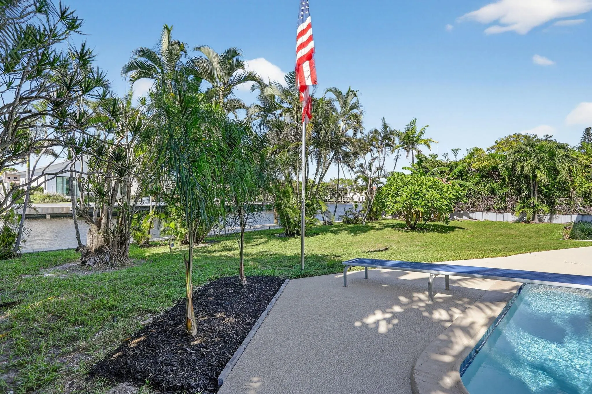 2541 Middle River Drive