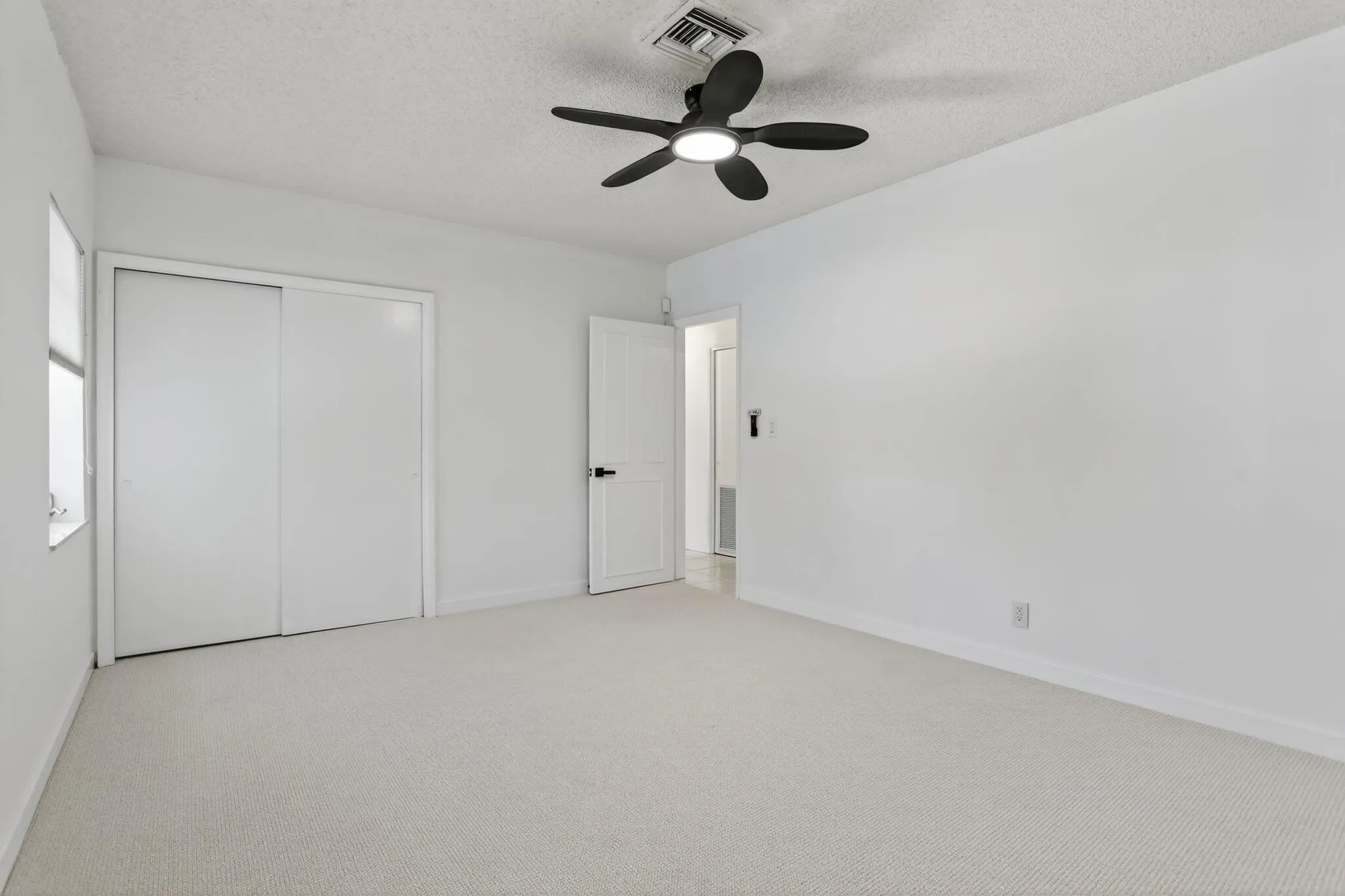 2541 Middle River Drive