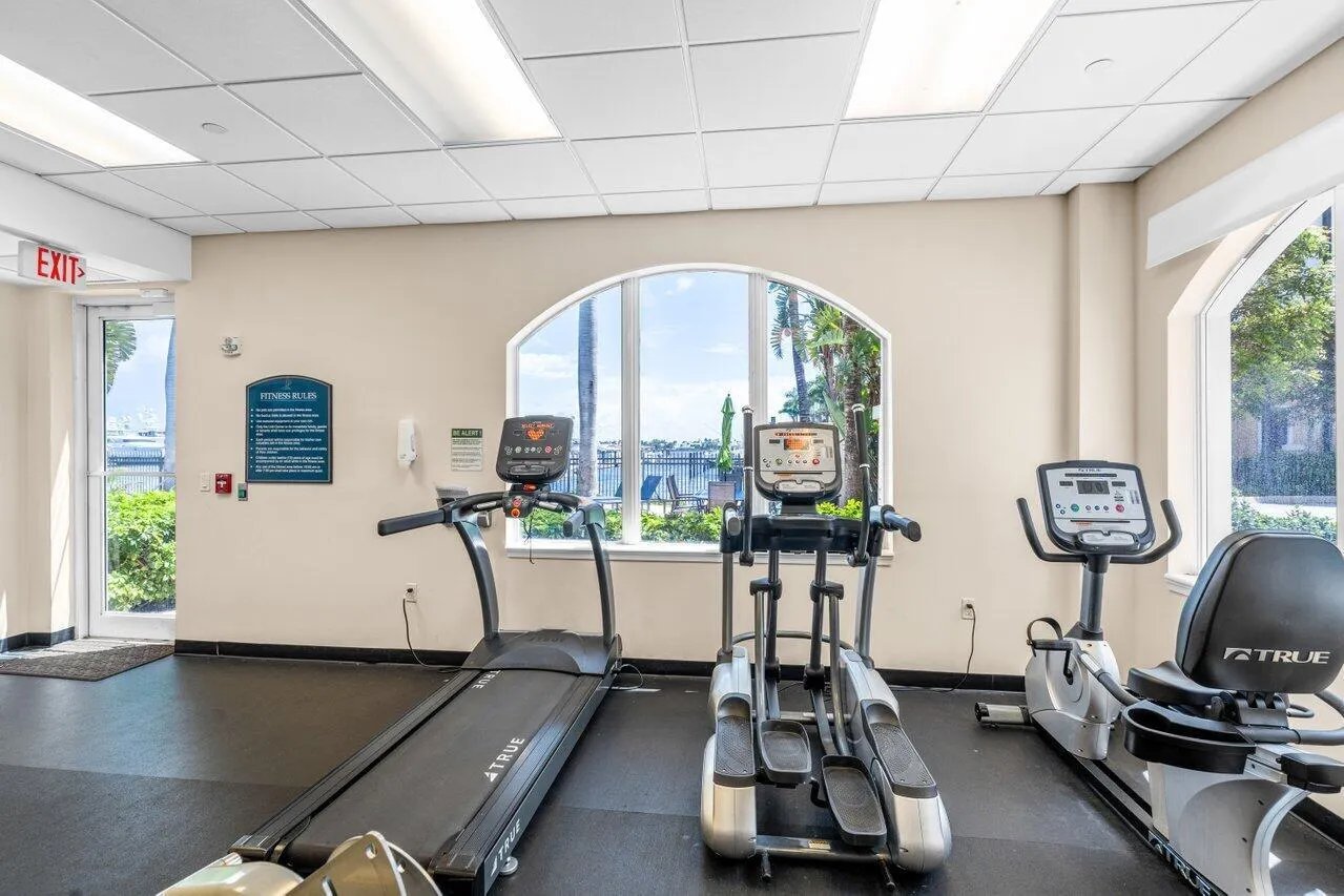 3940 N Flagler Drive, #303