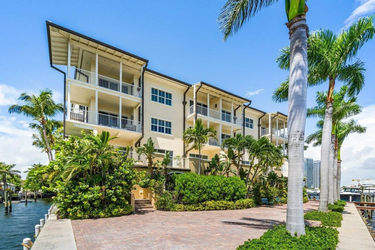 3940 N Flagler Drive, #303