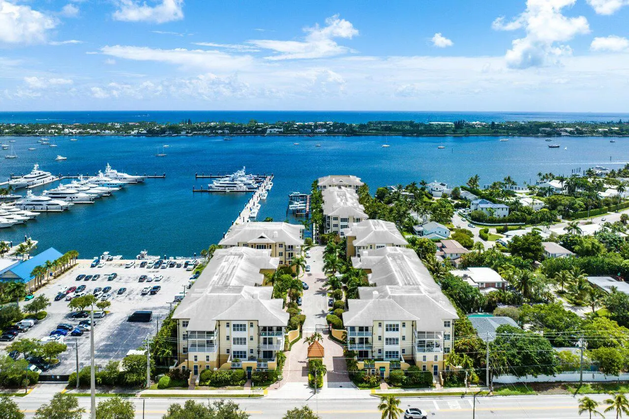 3940 N Flagler Drive, #303