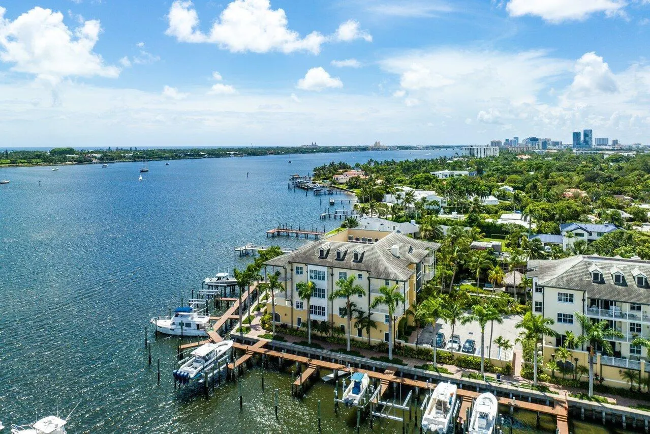 3940 N Flagler Drive, #303