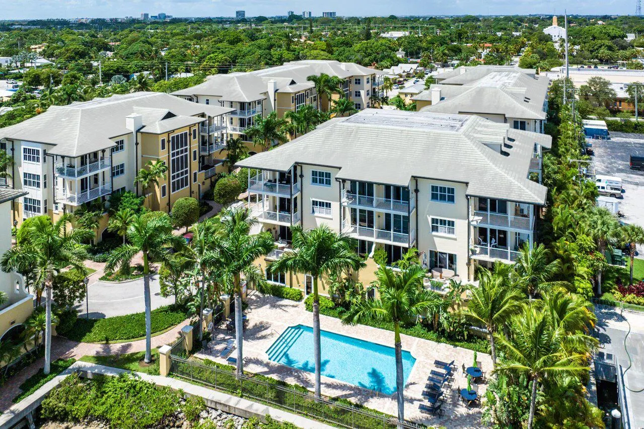 3940 N Flagler Drive, #303